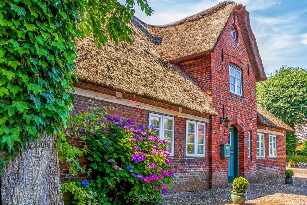 Renovera tegelfasad  hållbart, vackert och tryggt på lång sikt