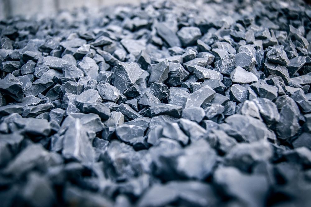 Köpa grus  så väljer du rätt material till bygg- och trädgårdsprojekt